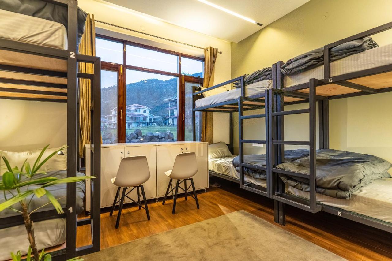 Bed in 6-Bed Mixed Dormitory Room