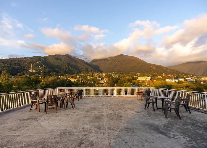 Tlo - The Life Outdoor, Bir Billing Hostel